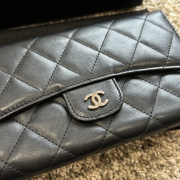Chanel black wallet silver hardware full set - Picture 2 of 12